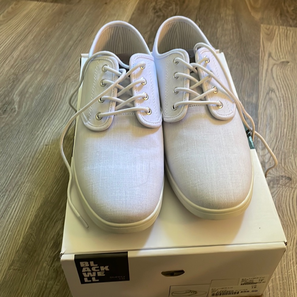 BLACKWELL SIZE 10 MENS SHOES